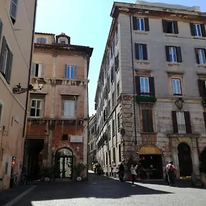 Coronari 28 Rome